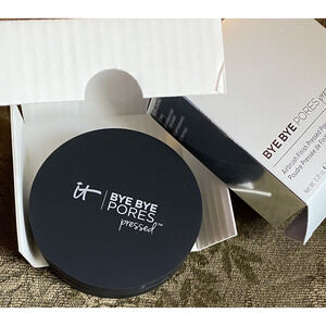 It Cosmetics Bye Bye Pores Pressed 0.3 oz Translucent Powder NEW
